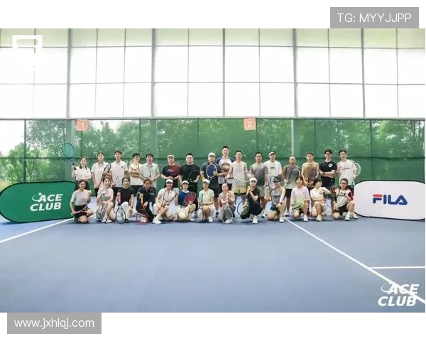 成都网球队荣登全国网球耐力排行榜第一名引发热议